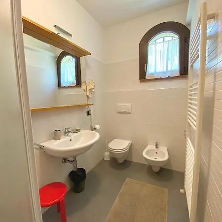 Ferienwohnung In Mit Privater Terrasse * Sirmione